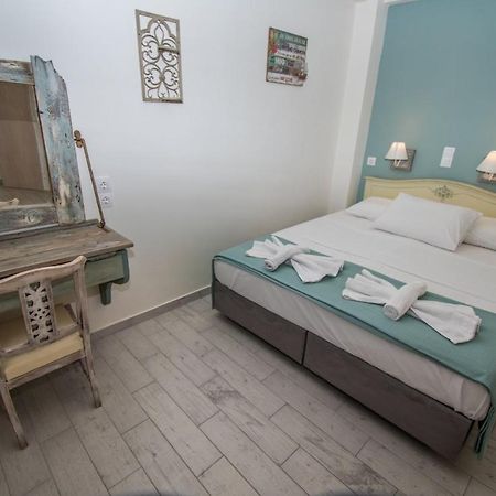 Aparthotel Alexandros à Poros Town Extérieur photo